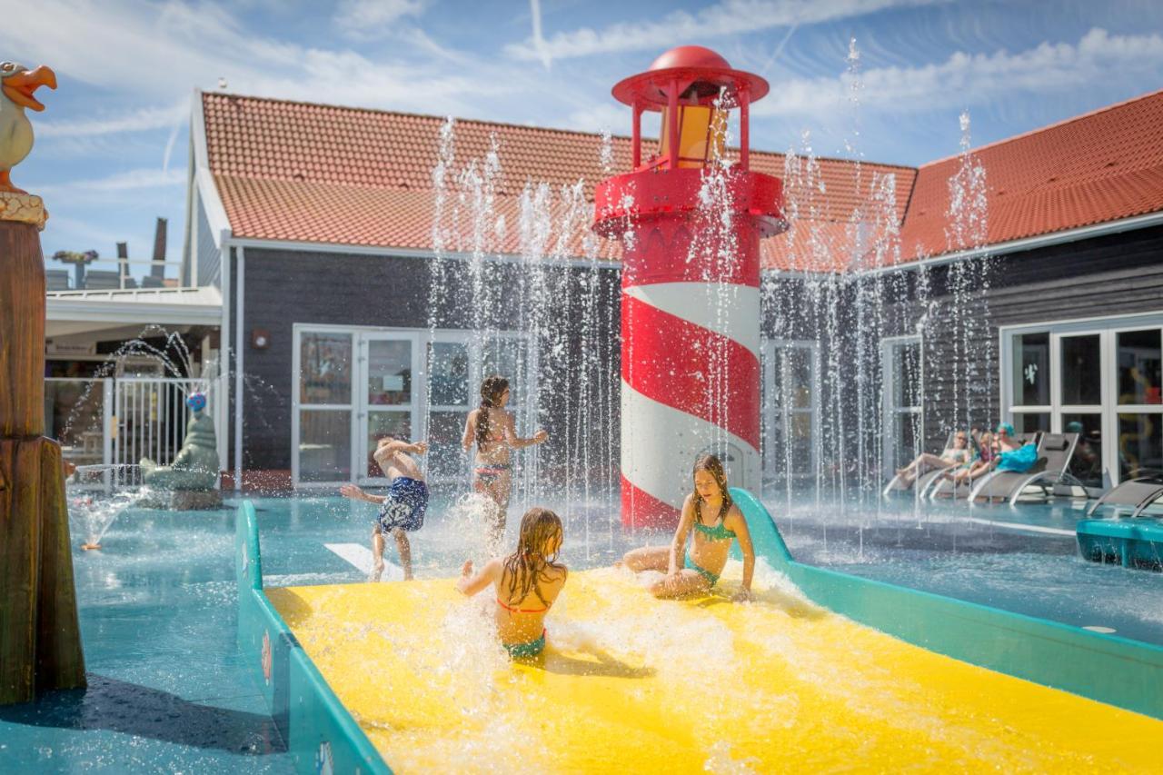 Hotel De Zeeuwse Kust เรอเนสเซอ ภายนอก รูปภาพ