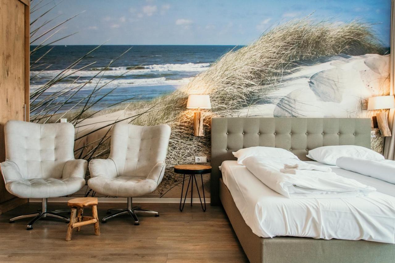 Hotel De Zeeuwse Kust เรอเนสเซอ ภายนอก รูปภาพ