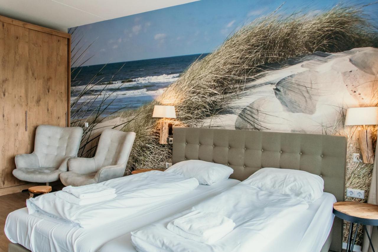 Hotel De Zeeuwse Kust เรอเนสเซอ ภายนอก รูปภาพ