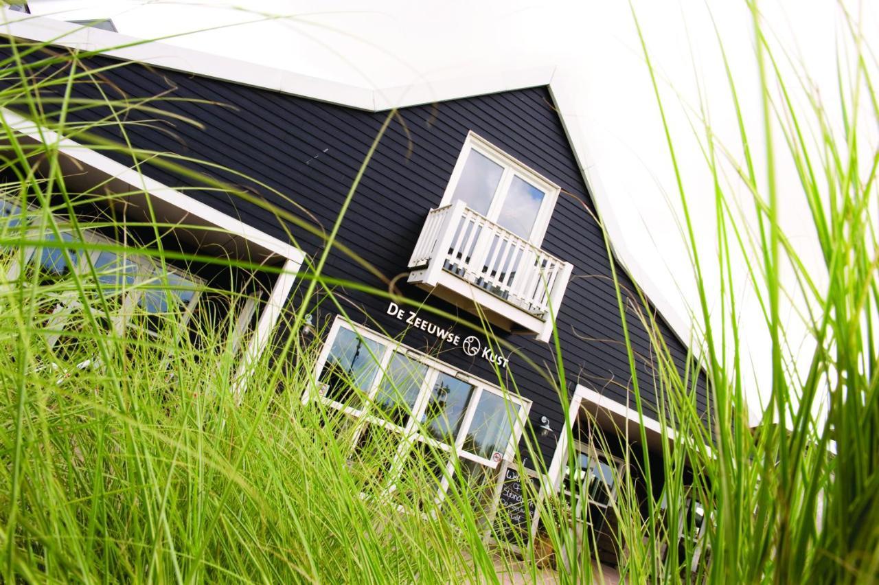 Hotel De Zeeuwse Kust เรอเนสเซอ ภายนอก รูปภาพ